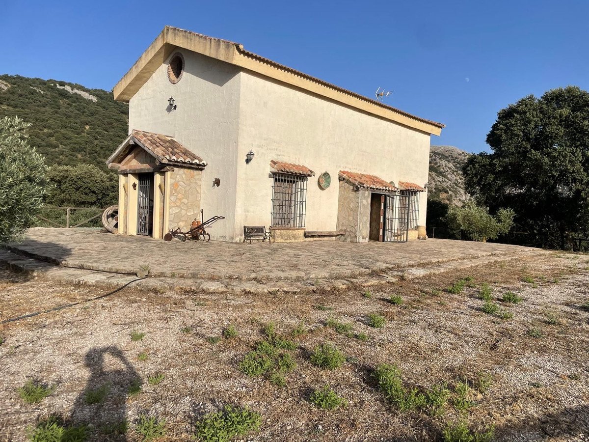 3 Bed Finca - Cortijo in Alfarnate