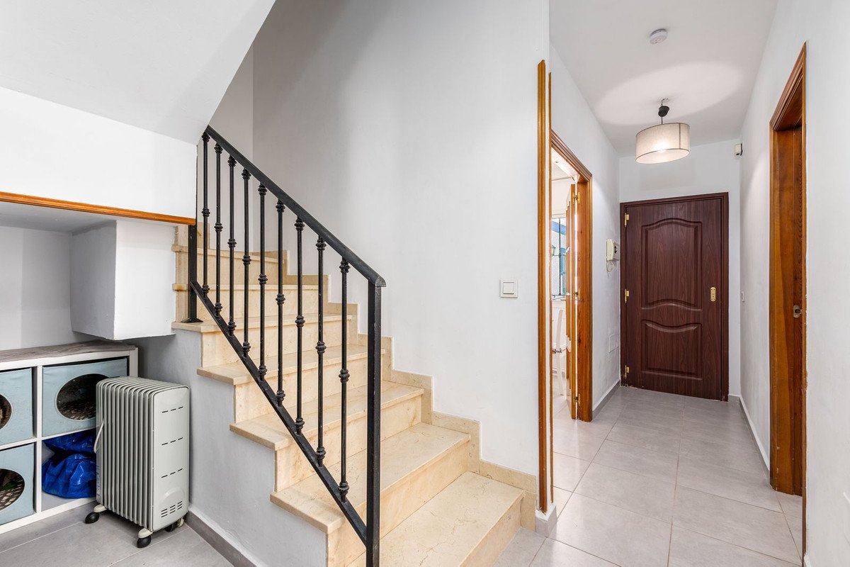 5 Bed Townhouse in Alhaurín el Grande