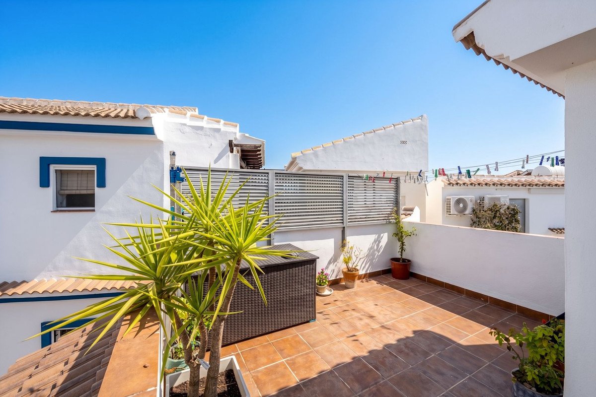 5 Bed Townhouse in Alhaurín el Grande