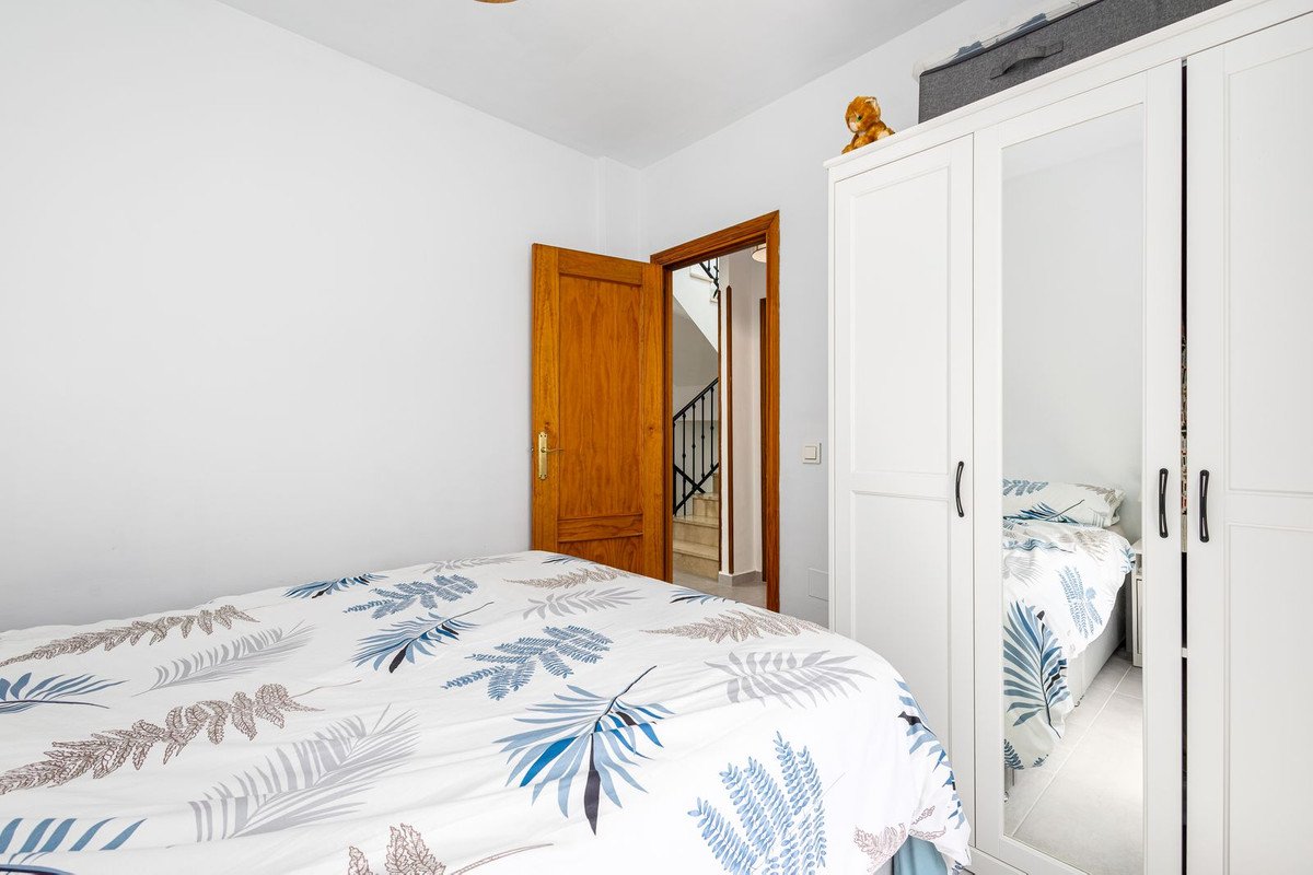 5 Bed Townhouse in Alhaurín el Grande