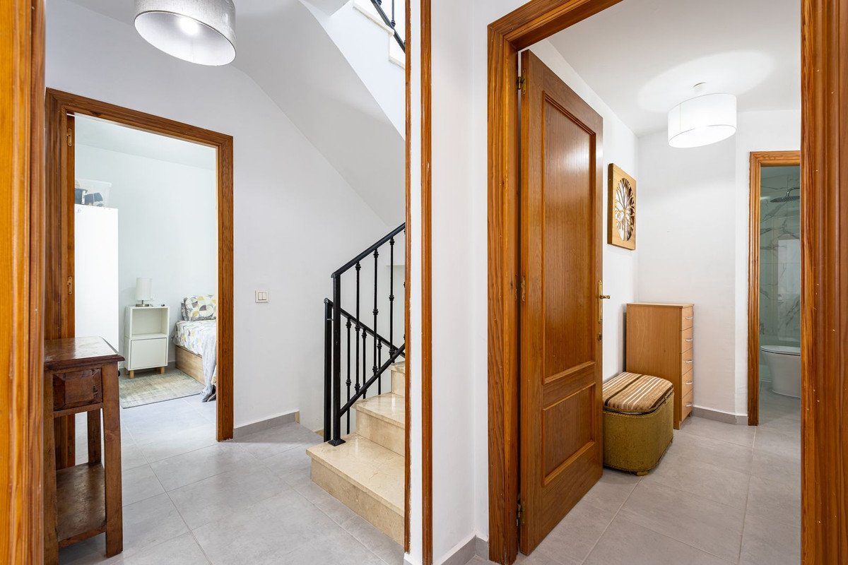 5 Bed Townhouse in Alhaurín el Grande