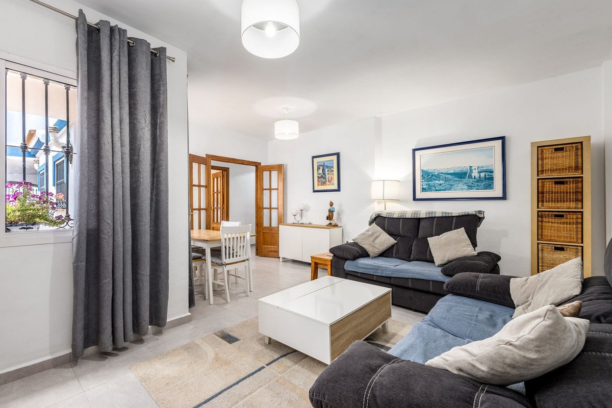 5 Bed Townhouse in Alhaurín el Grande