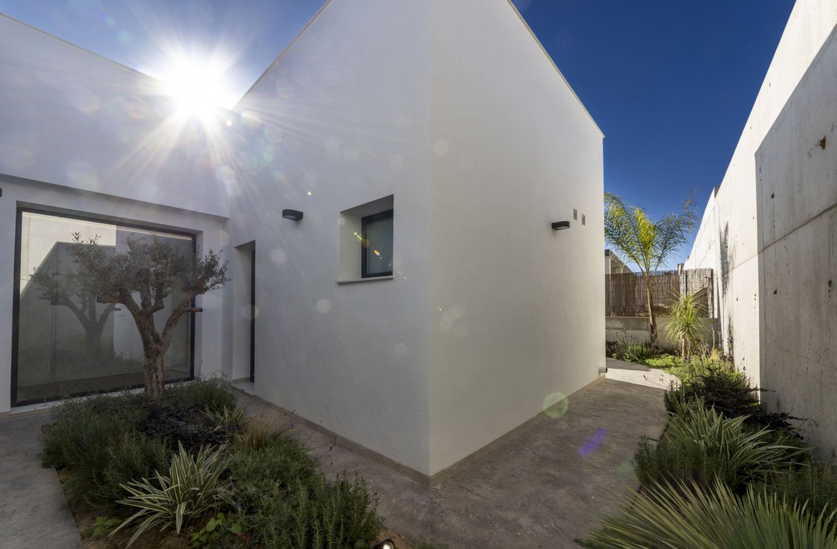 3 Bed New Development in Altaona Golf and Country Club