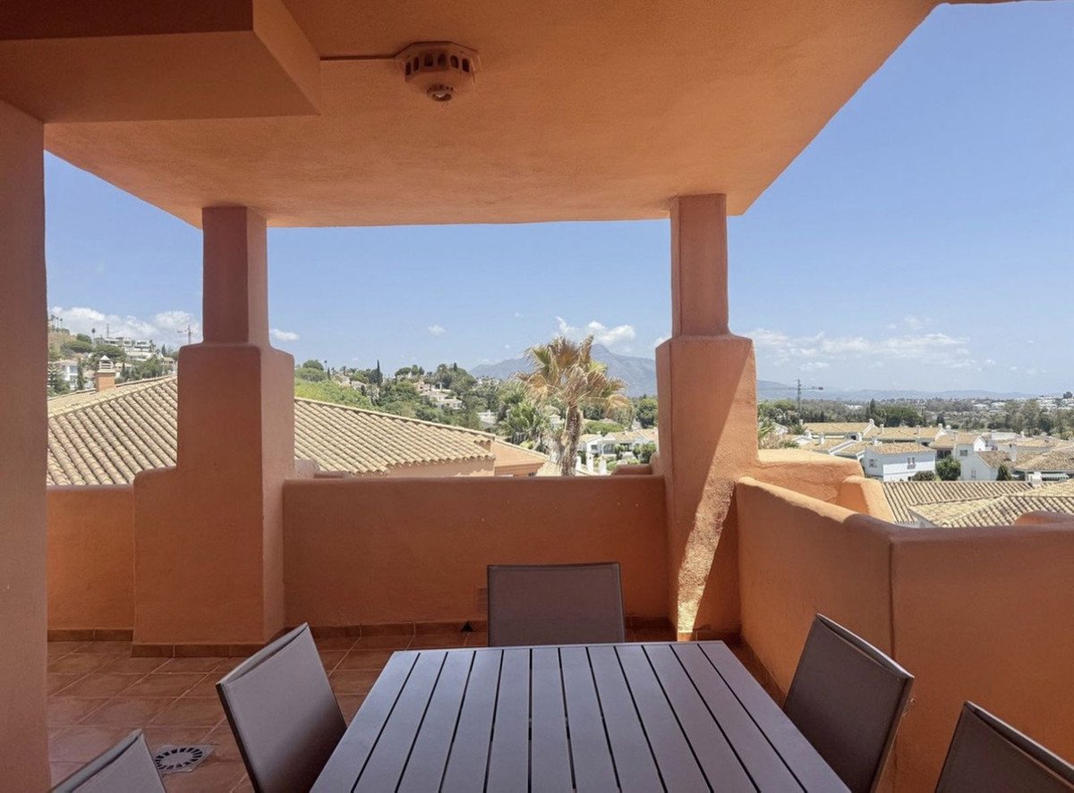3 Bed Penthouse Duplex in El Paraiso