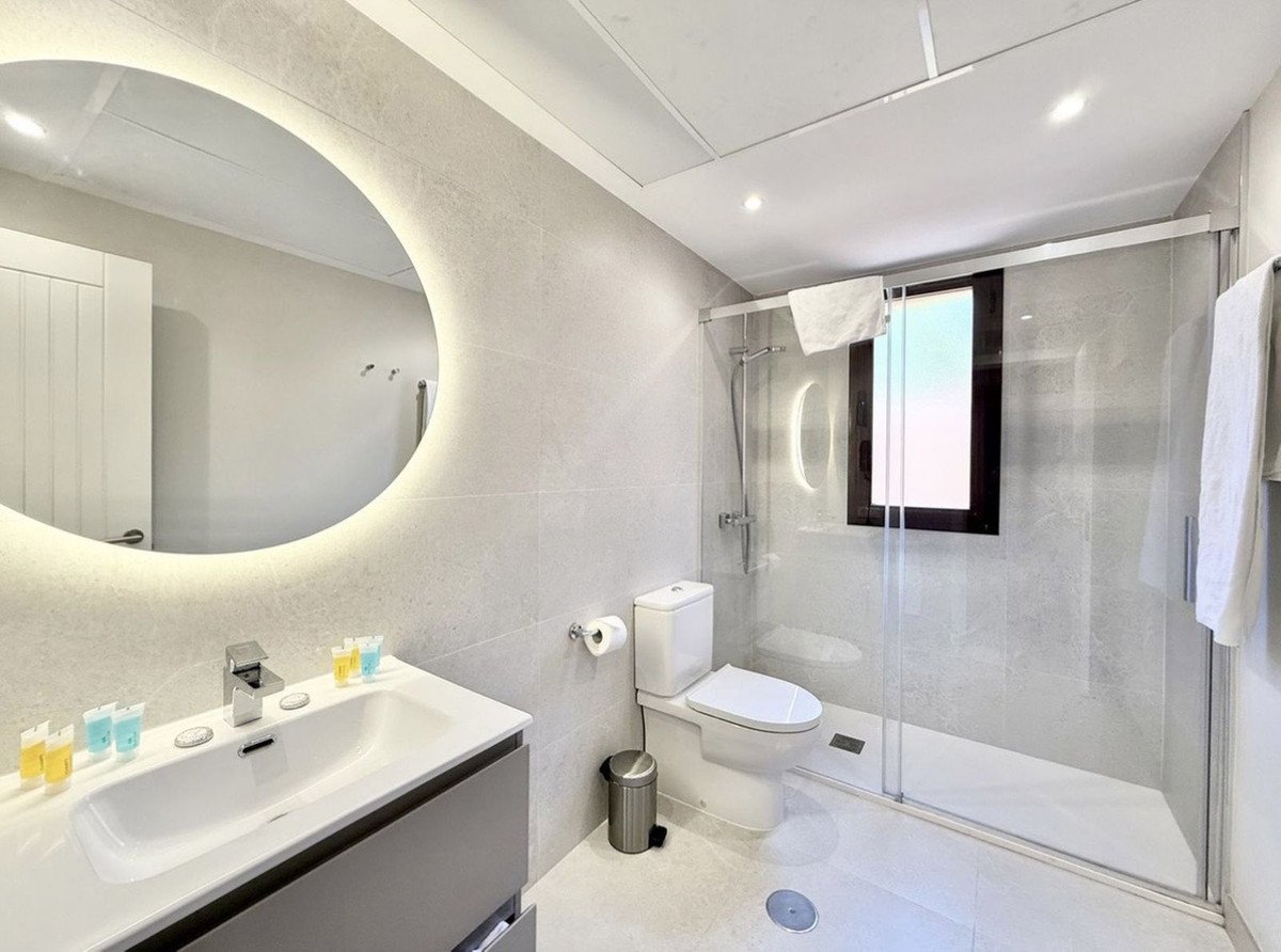 3 Bed Penthouse Duplex in El Paraiso