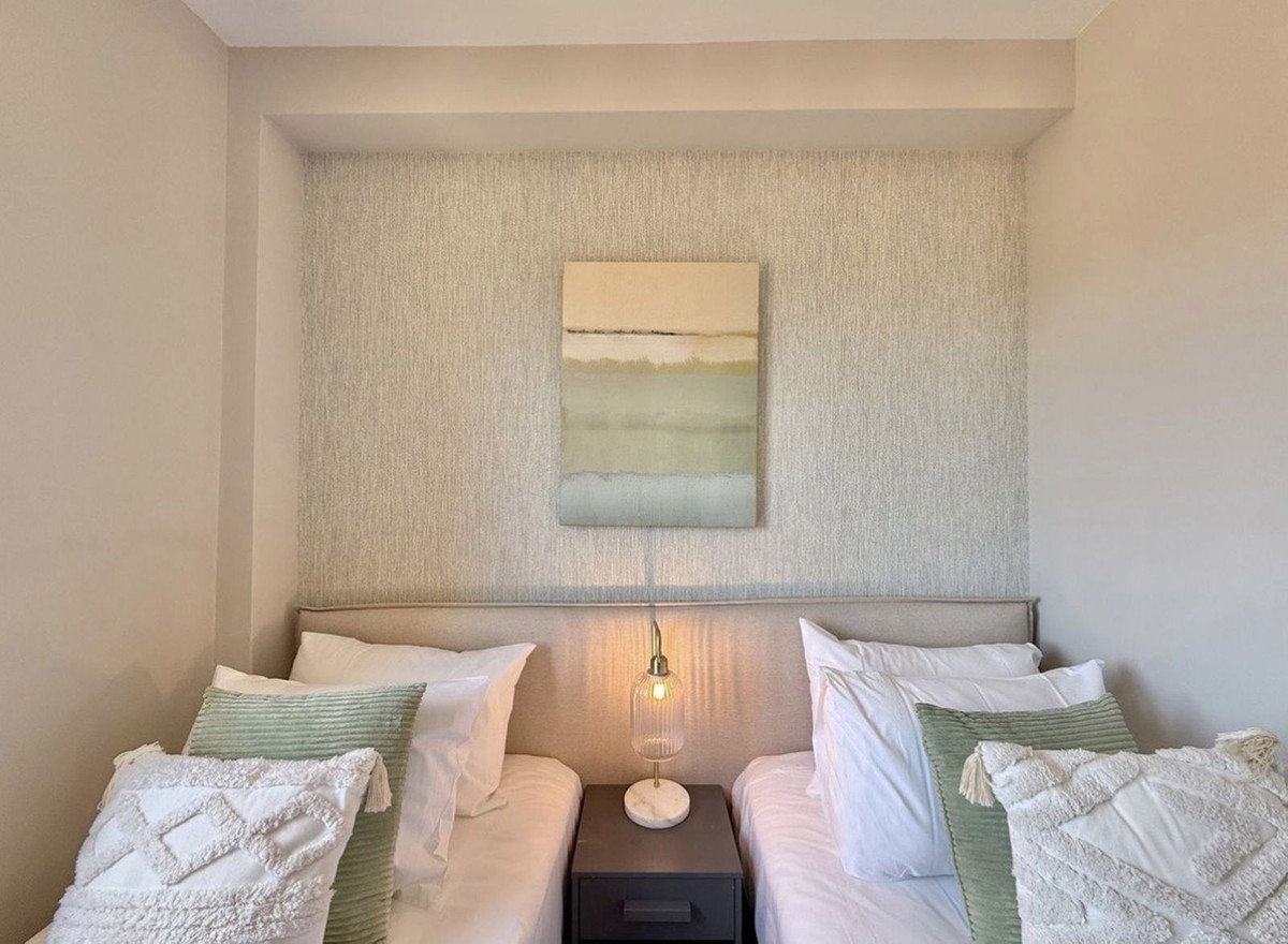 3 Bed Penthouse Duplex in El Paraiso