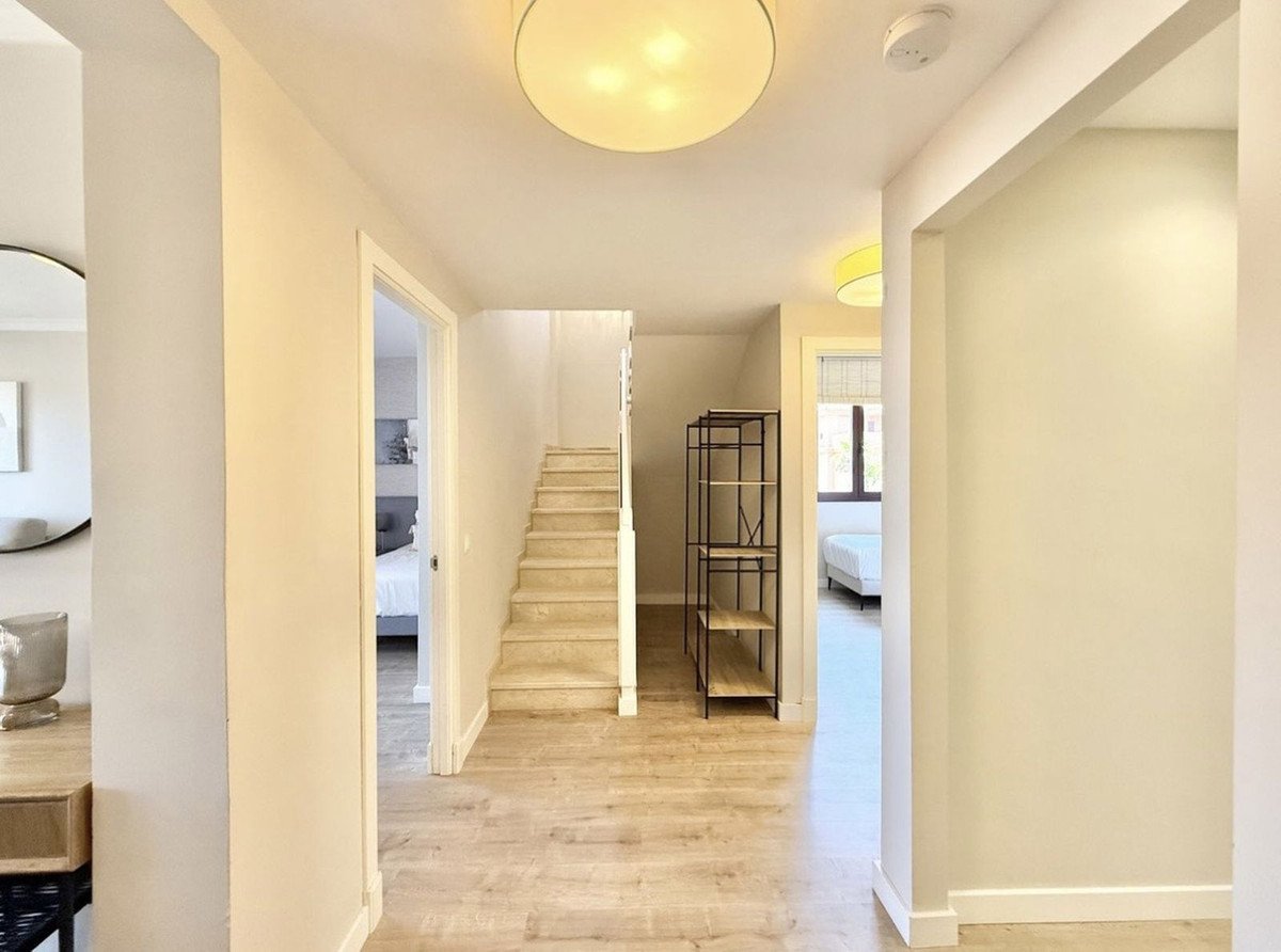 3 Bed Penthouse Duplex in El Paraiso