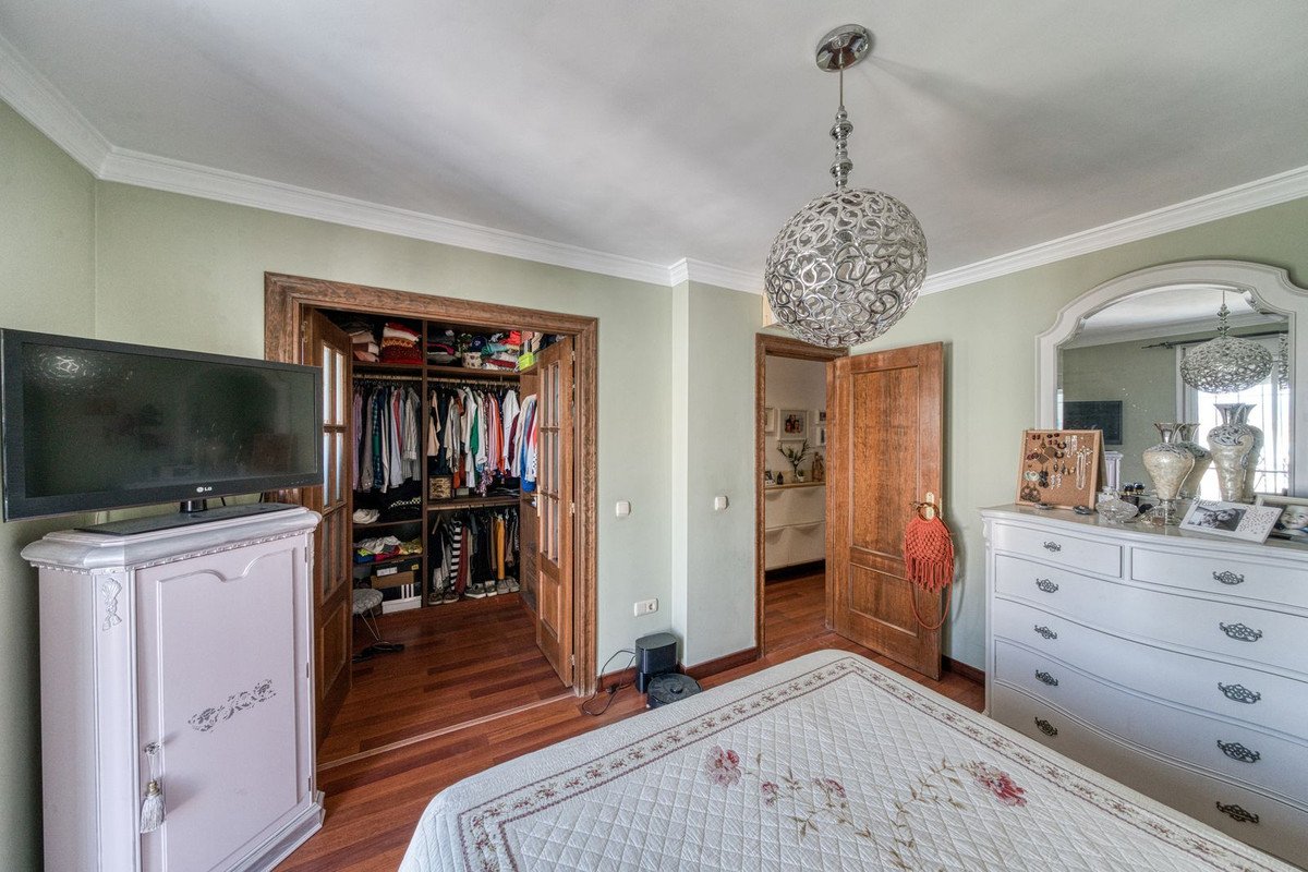 4 Bed Townhouse in Coín