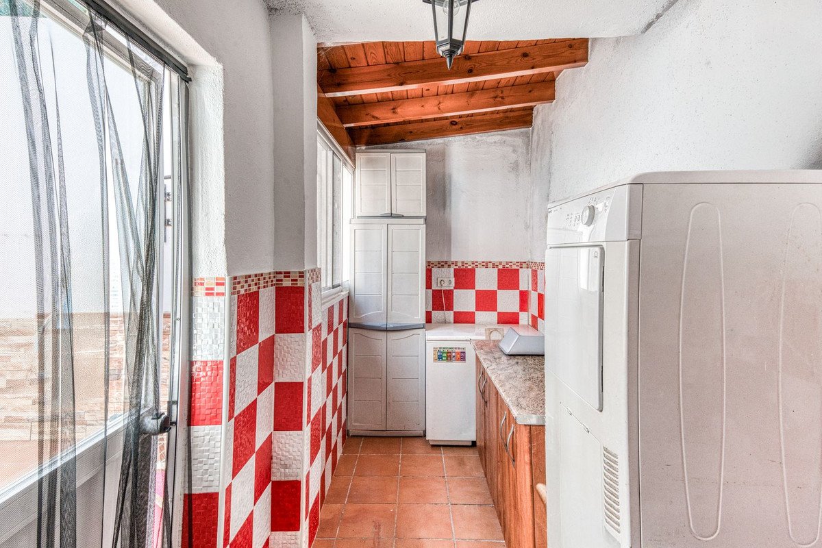 4 Bed Townhouse in Coín