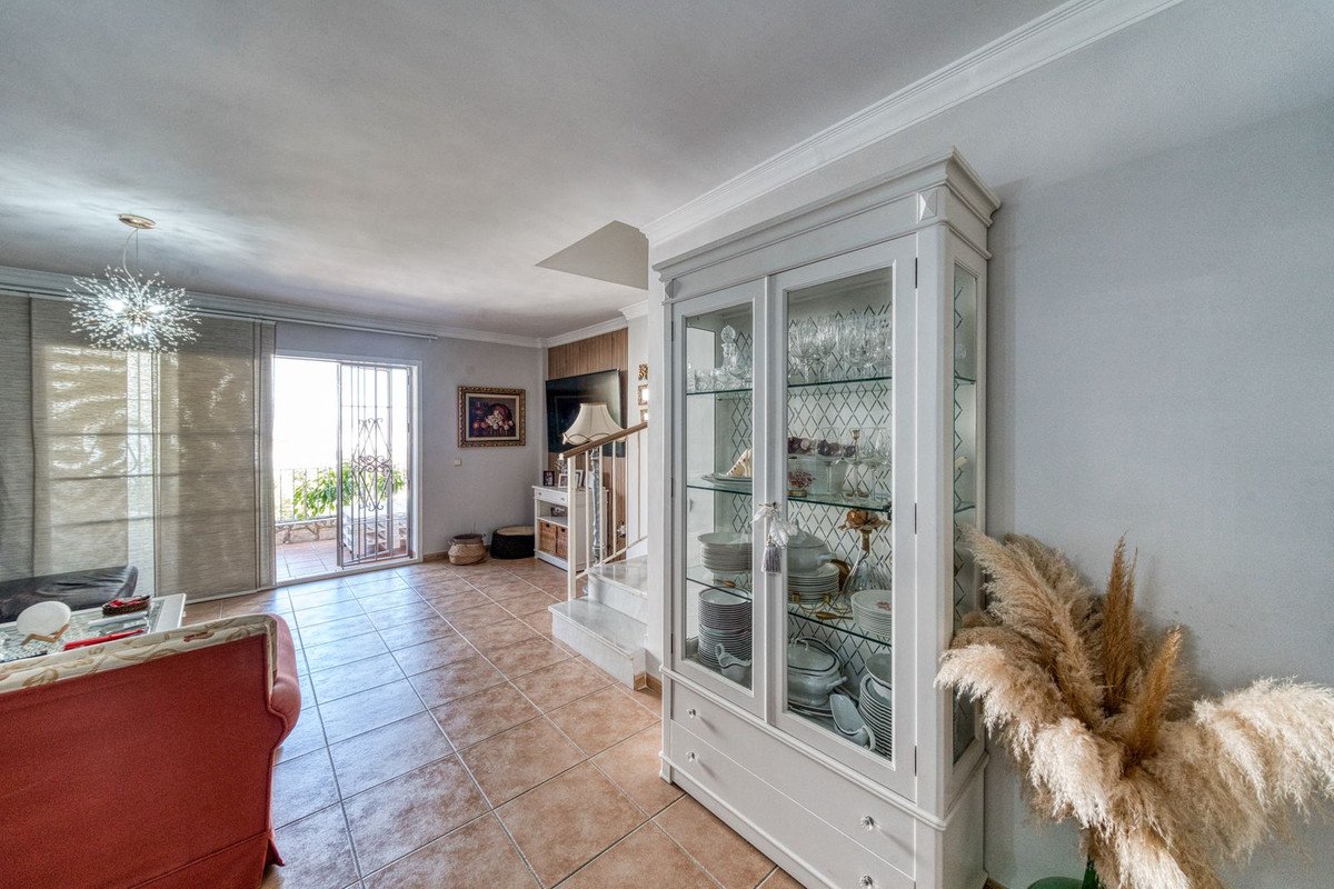 4 Bed Townhouse in Coín