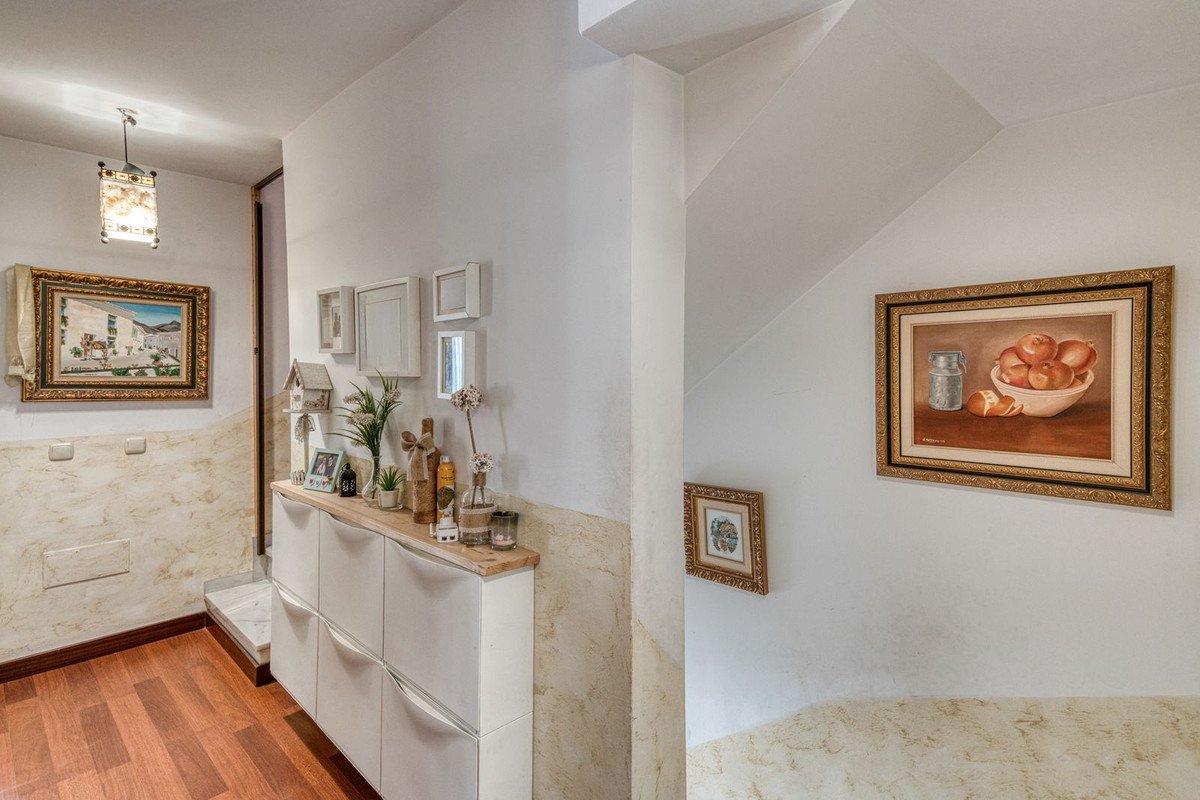 4 Bed Townhouse in Coín