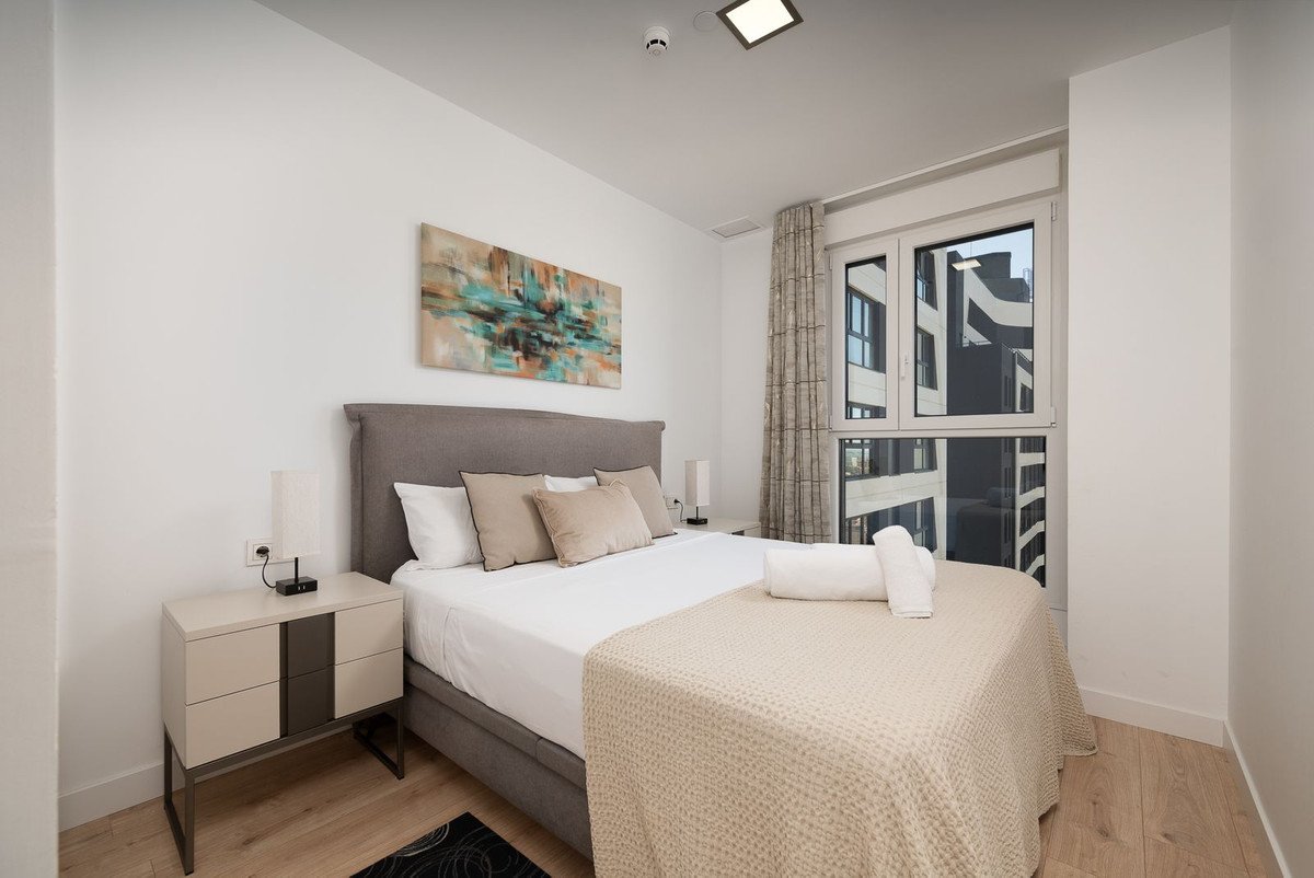 2 Bed Top Floor Apartment in Capuchinos