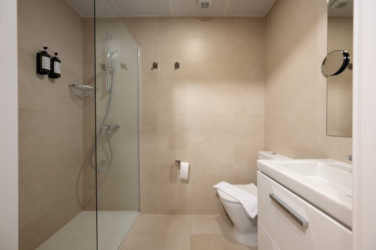 2 Bed Top Floor Apartment in Capuchinos