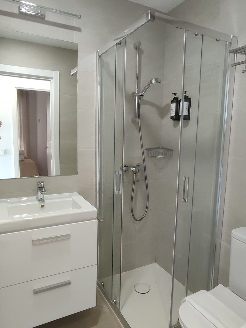 2 Bed Top Floor Apartment in Capuchinos