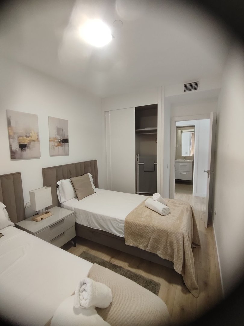 2 Bed Top Floor Apartment in Capuchinos