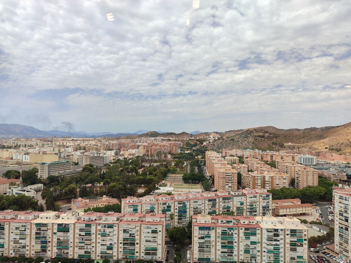 2 Bed Top Floor Apartment in Capuchinos