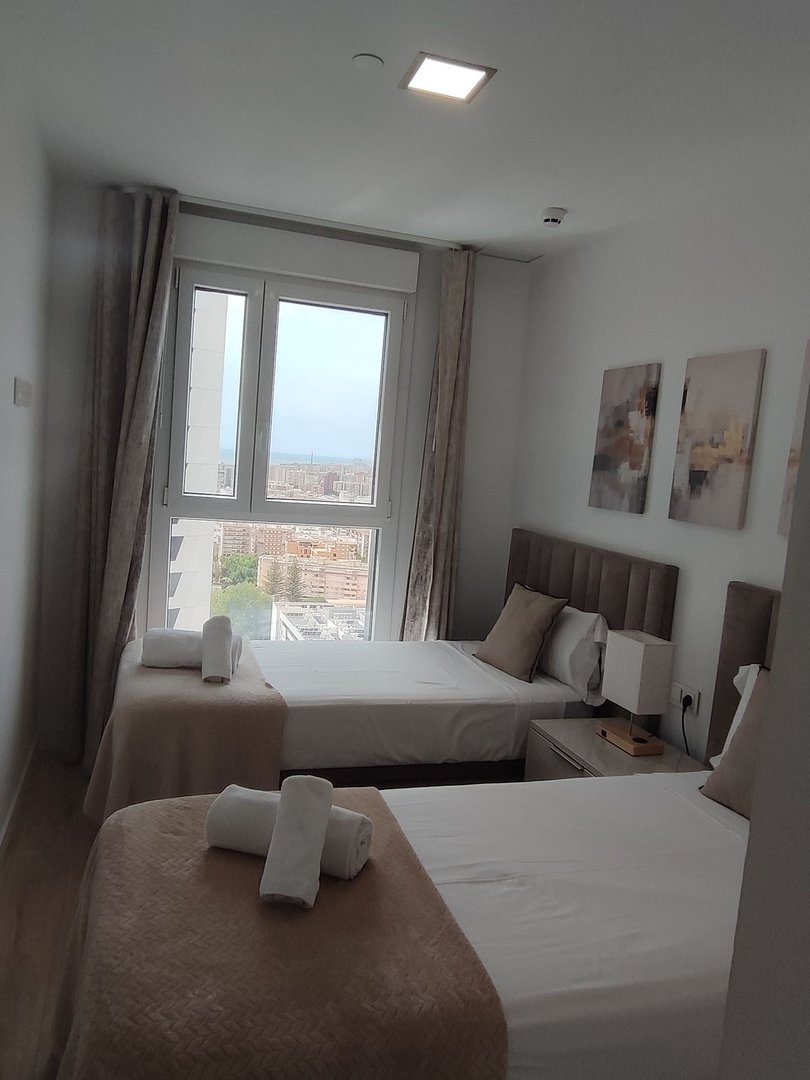 2 Bed Top Floor Apartment in Capuchinos