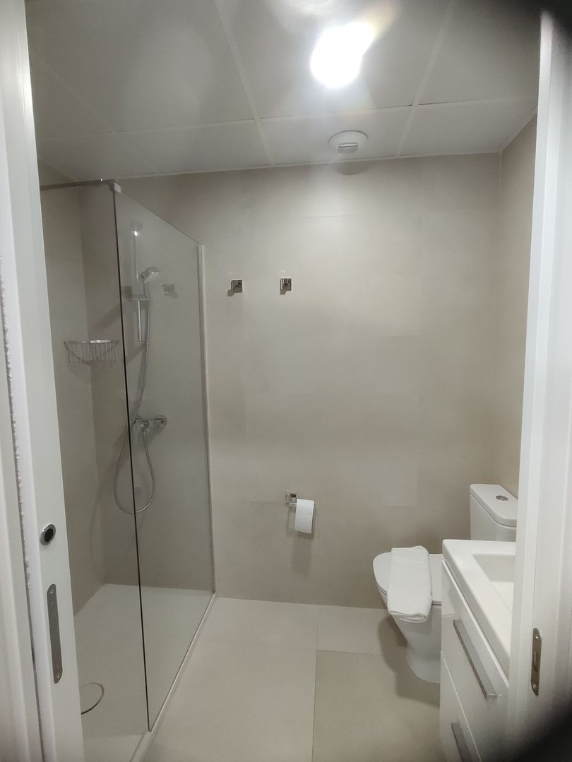 2 Bed Top Floor Apartment in Capuchinos