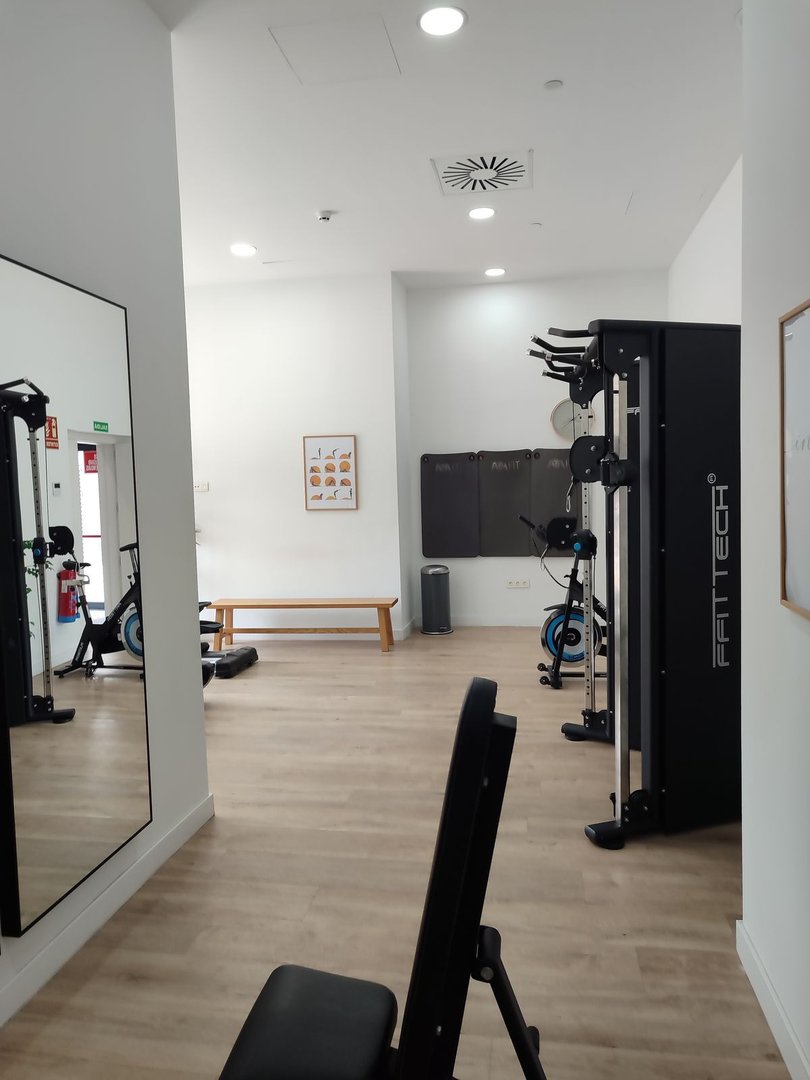 2 Bed Top Floor Apartment in Capuchinos