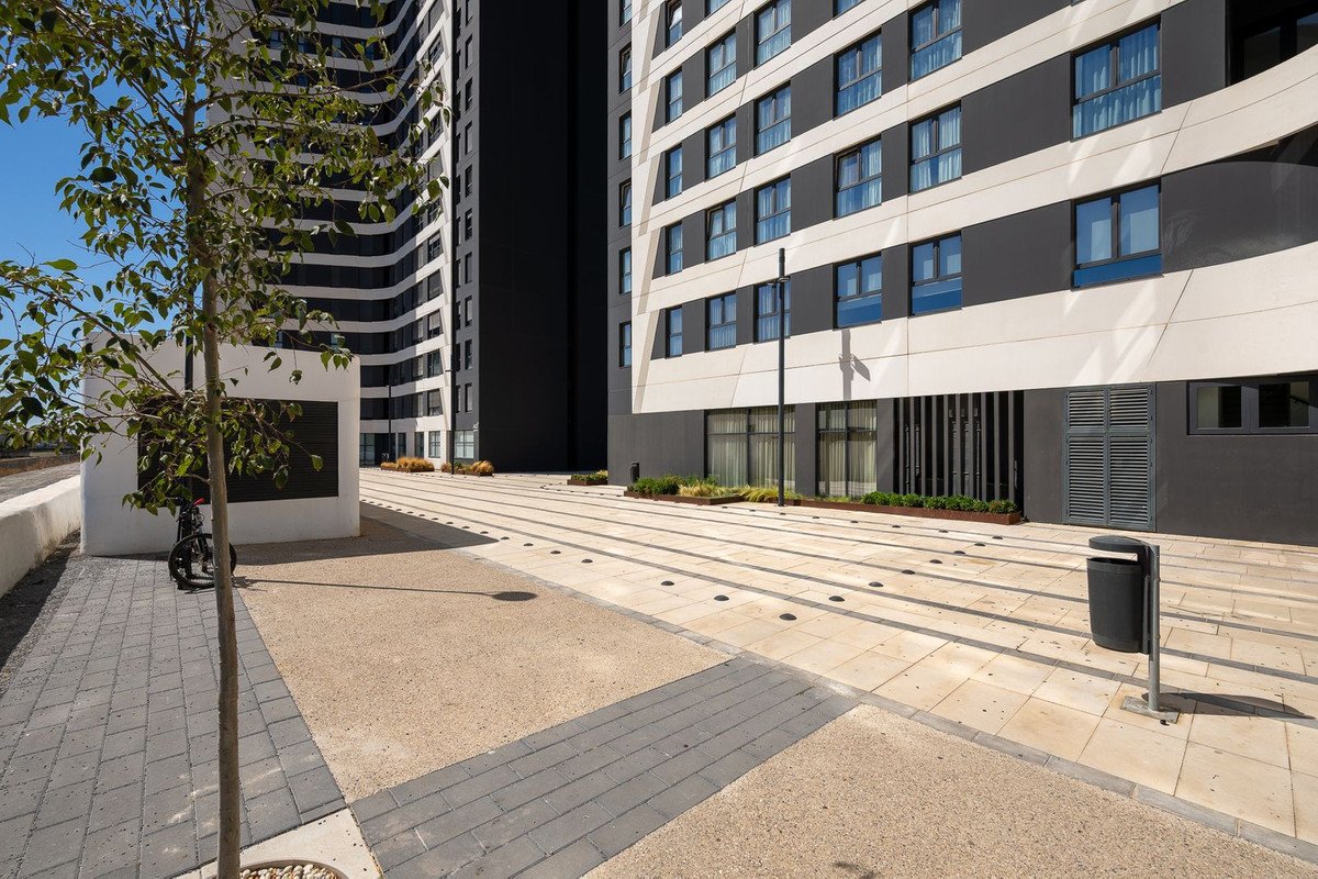 2 Bed Top Floor Apartment in Capuchinos