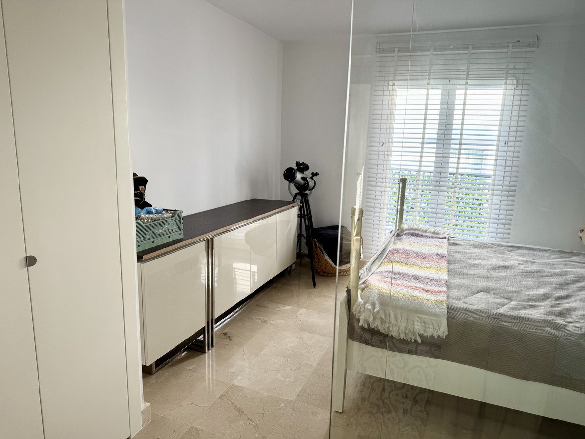 3 Bed Middle Floor Apartment in Benahavís
