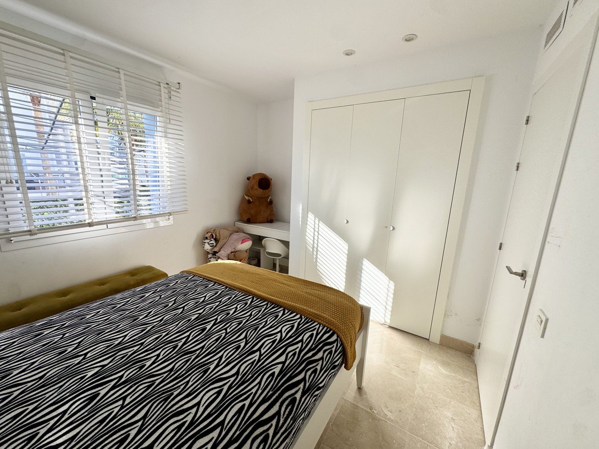 3 Bed Middle Floor Apartment in Benahavís
