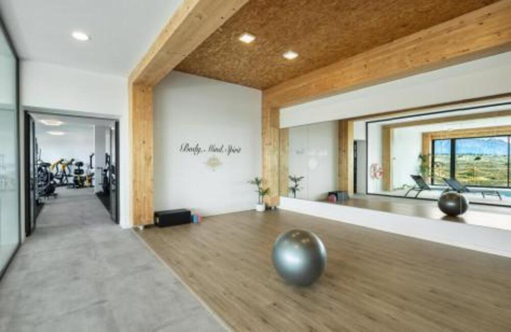3 Bed Middle Floor Apartment in Benahavís