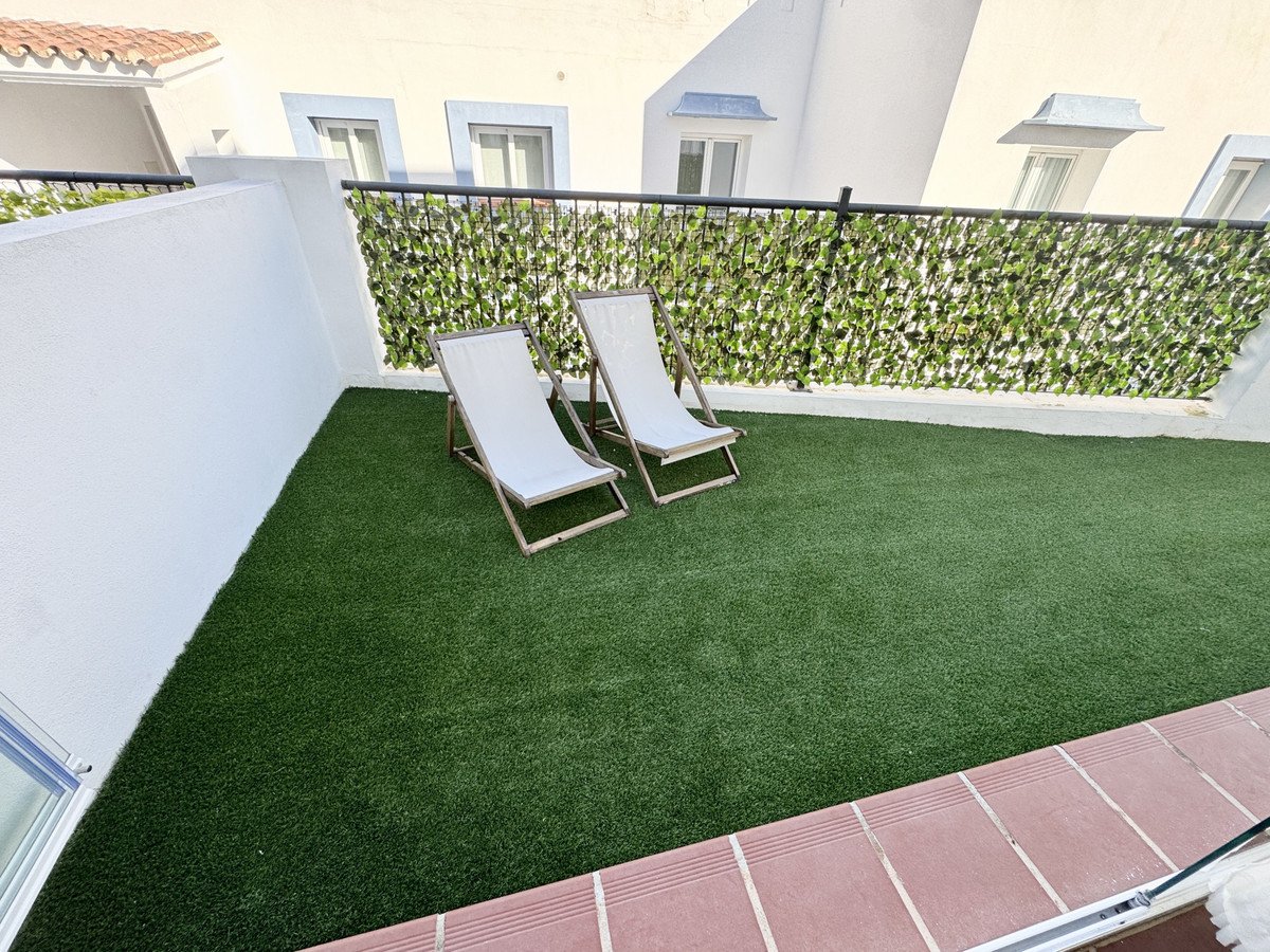 3 Bed Middle Floor Apartment in Benahavís