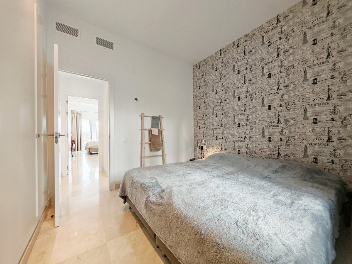 3 Bed Ground Floor Apartment in Benahavís