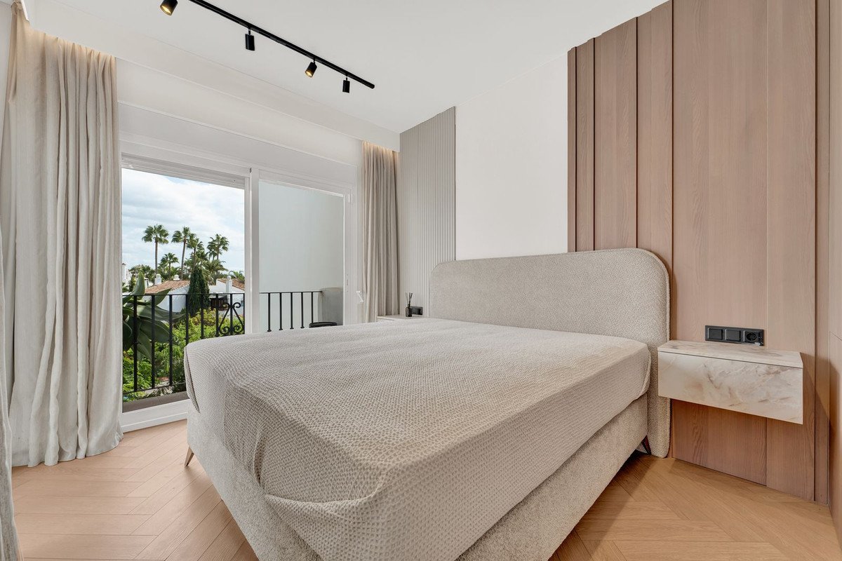 2 Bed Middle Floor Apartment in Cancelada
