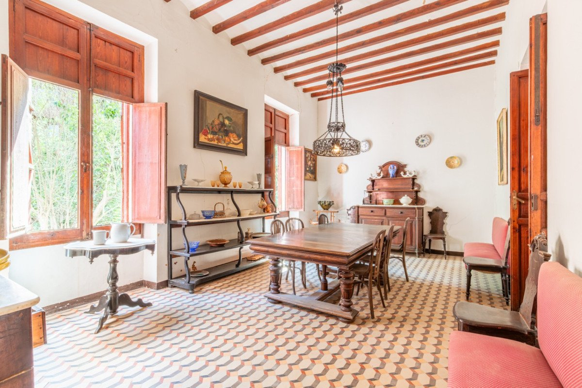 6 Bed Detached Villa in Benissa