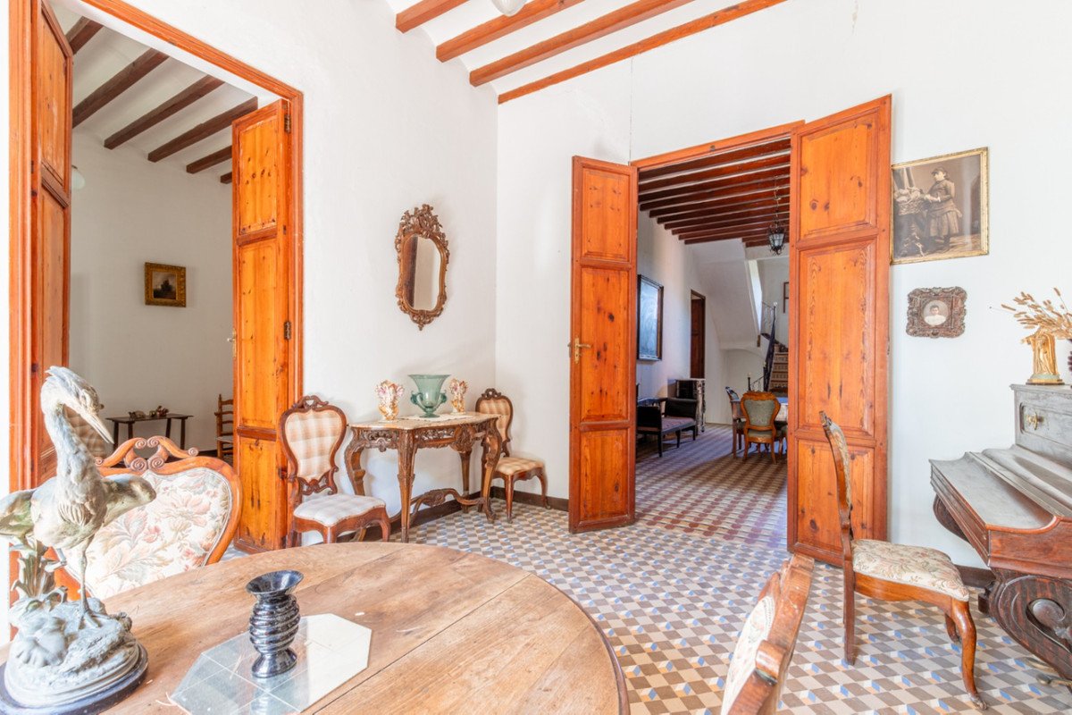 6 Bed Detached Villa in Benissa