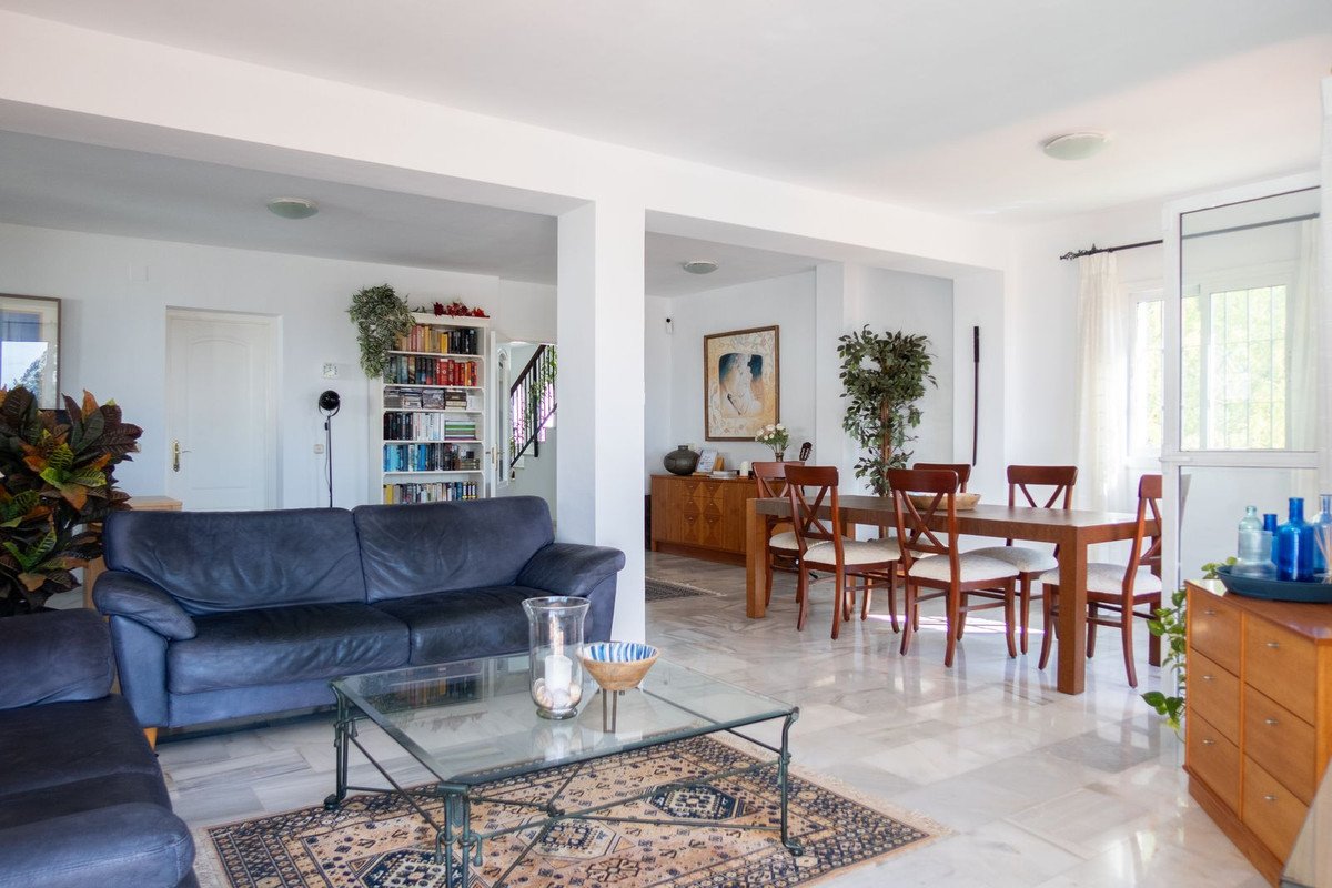 3 Bed Detached Villa in Estepona