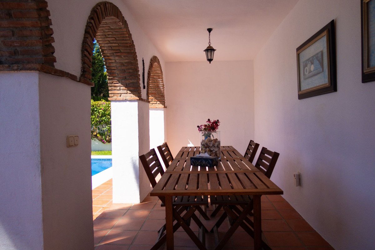 3 Bed Detached Villa in Estepona