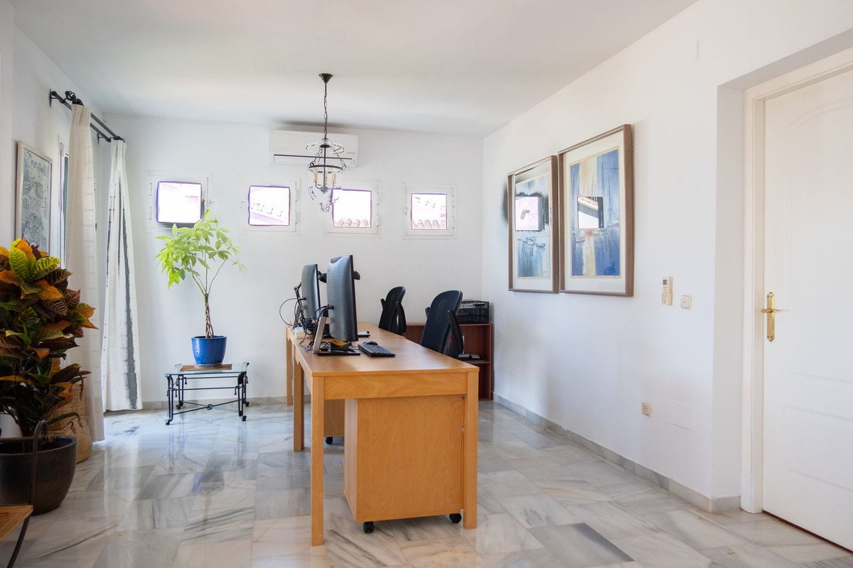 3 Bed Detached Villa in Estepona