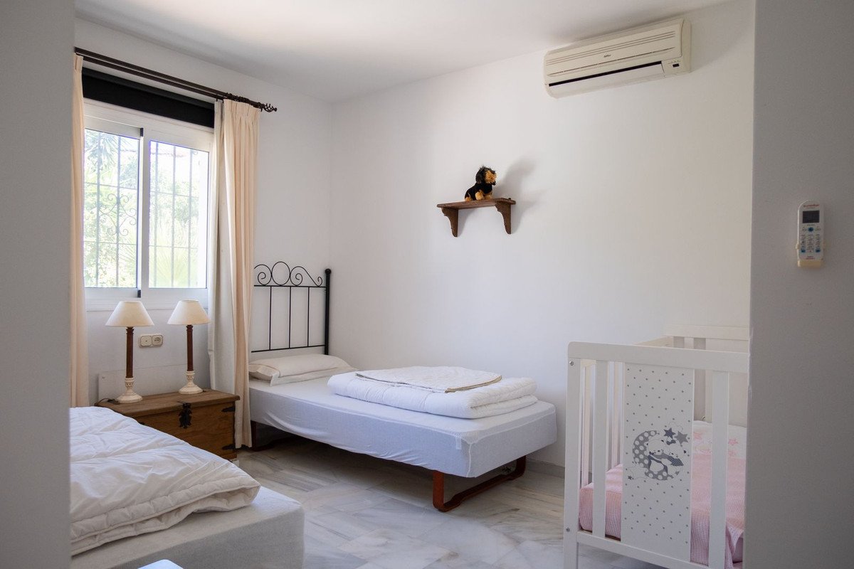 3 Bed Detached Villa in Estepona