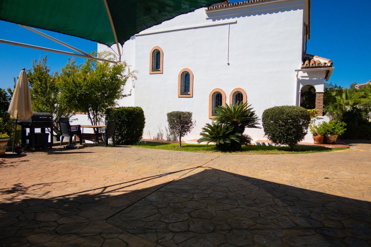 3 Bed Detached Villa in Estepona