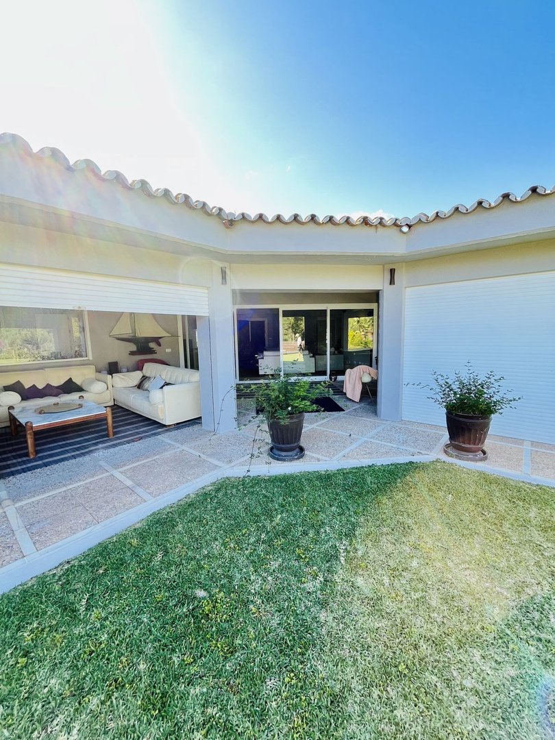 5 Bed Detached Villa in Guadalmina Baja