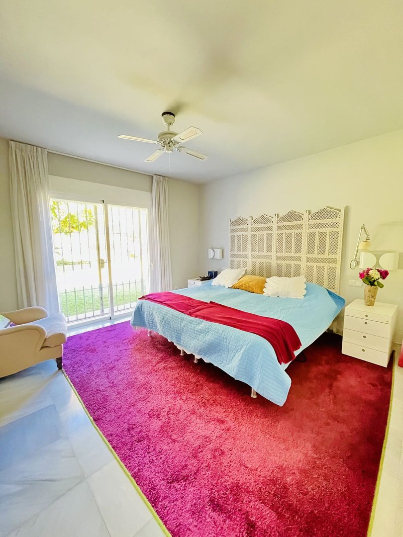 5 Bed Detached Villa in Guadalmina Baja