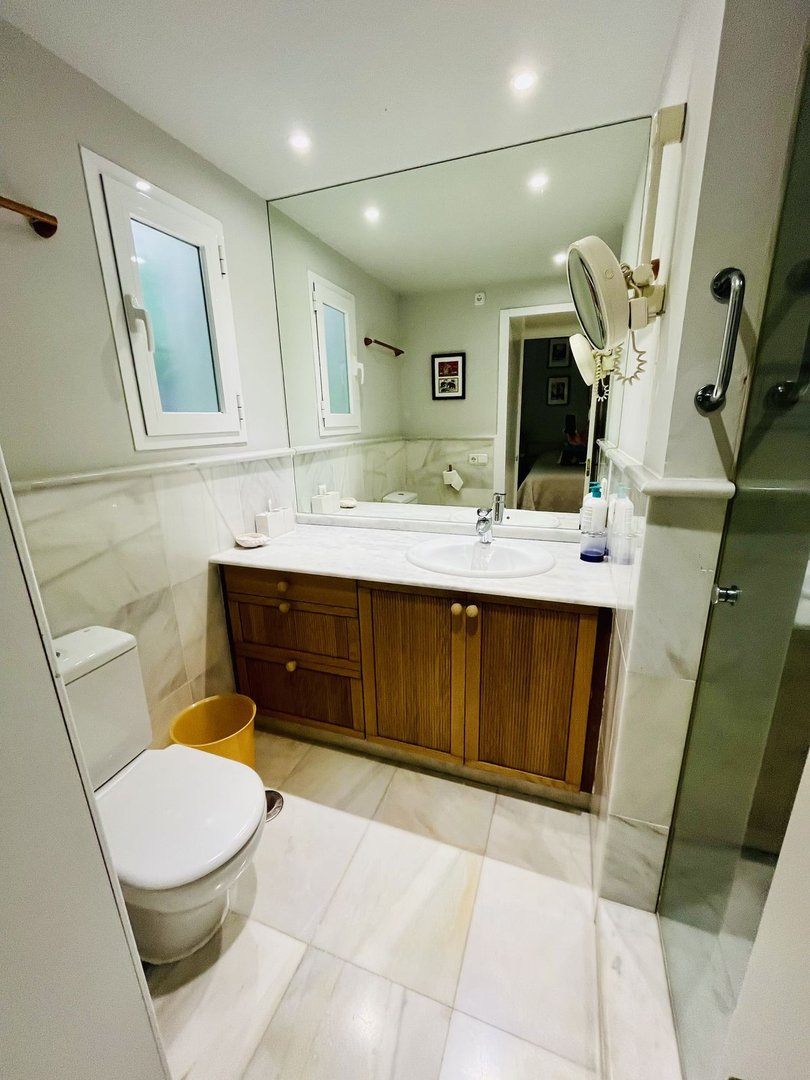 5 Bed Detached Villa in Guadalmina Baja