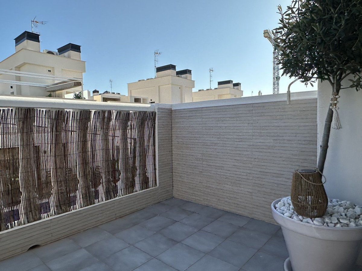 3 Bed Top Floor Apartment in Torrevieja