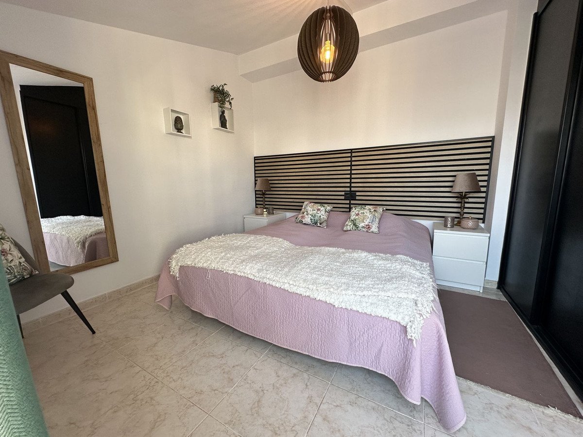 3 Bed Top Floor Apartment in Torrevieja