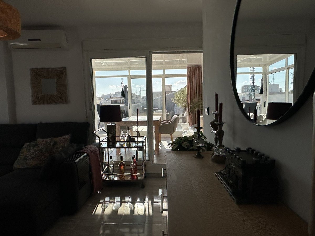 3 Bed Top Floor Apartment in Torrevieja