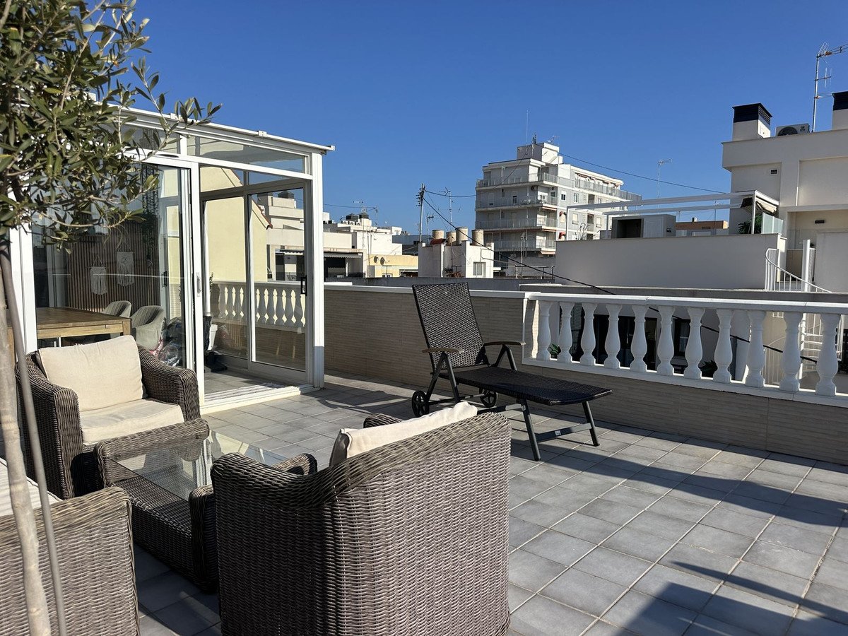 3 Bed Top Floor Apartment in Torrevieja