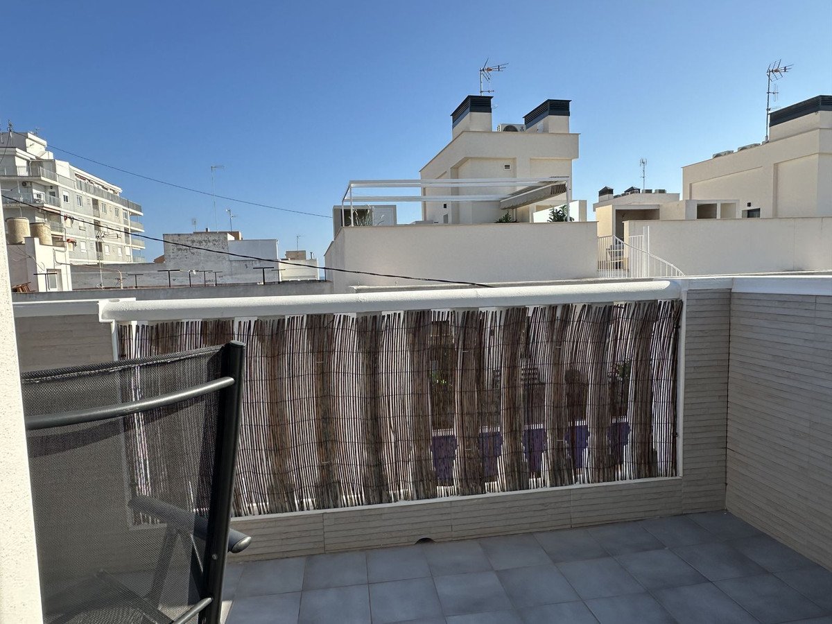 3 Bed Top Floor Apartment in Torrevieja