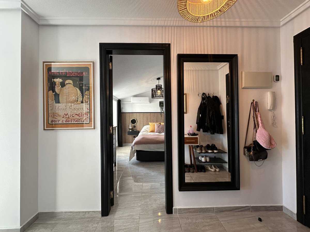 3 Bed Top Floor Apartment in Torrevieja
