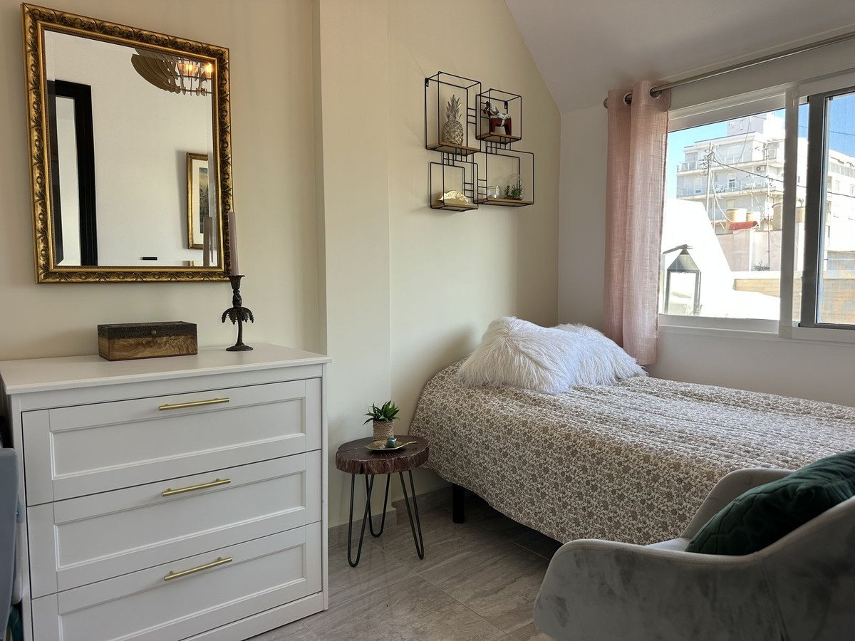 3 Bed Top Floor Apartment in Torrevieja
