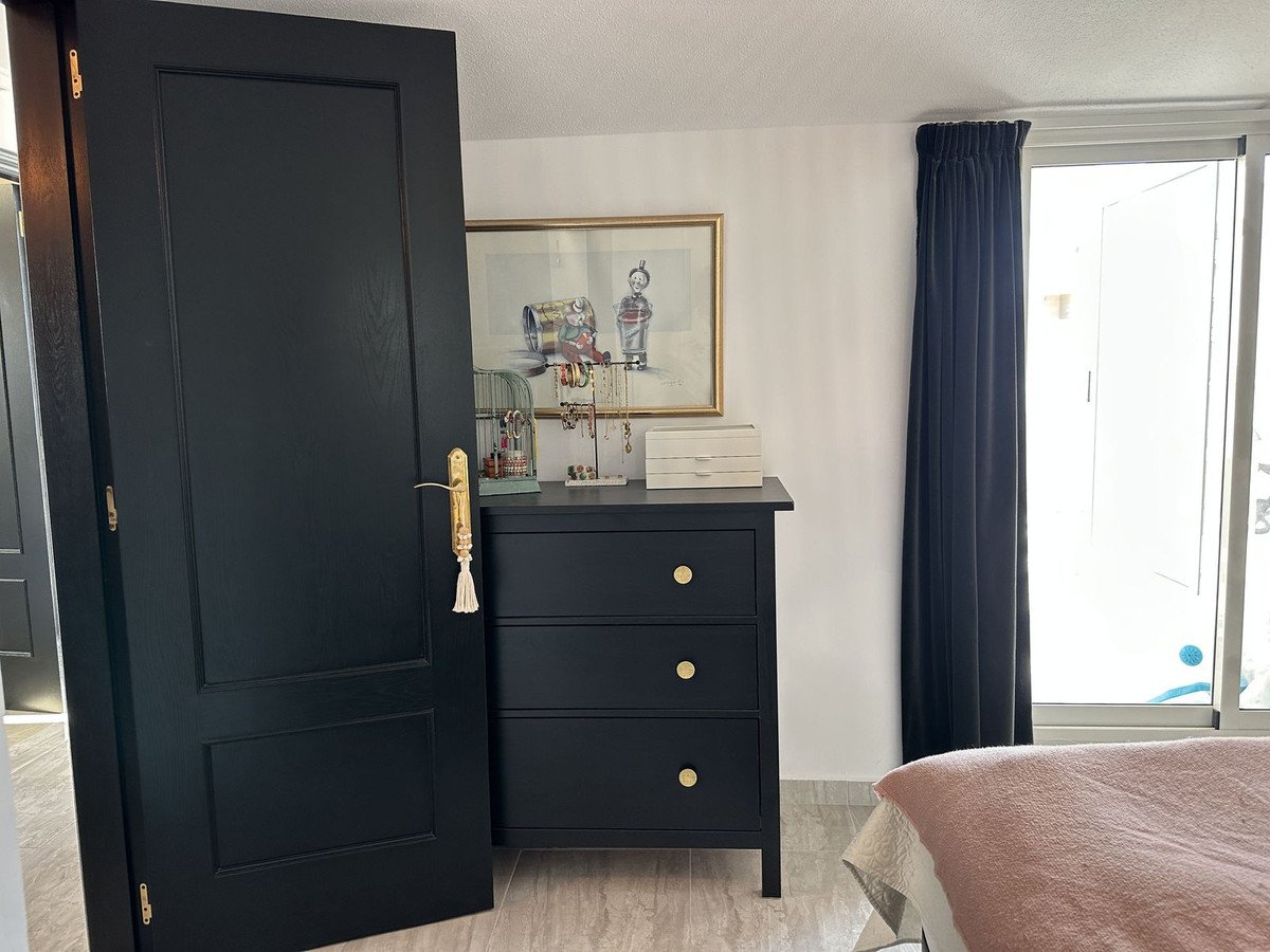 3 Bed Top Floor Apartment in Torrevieja