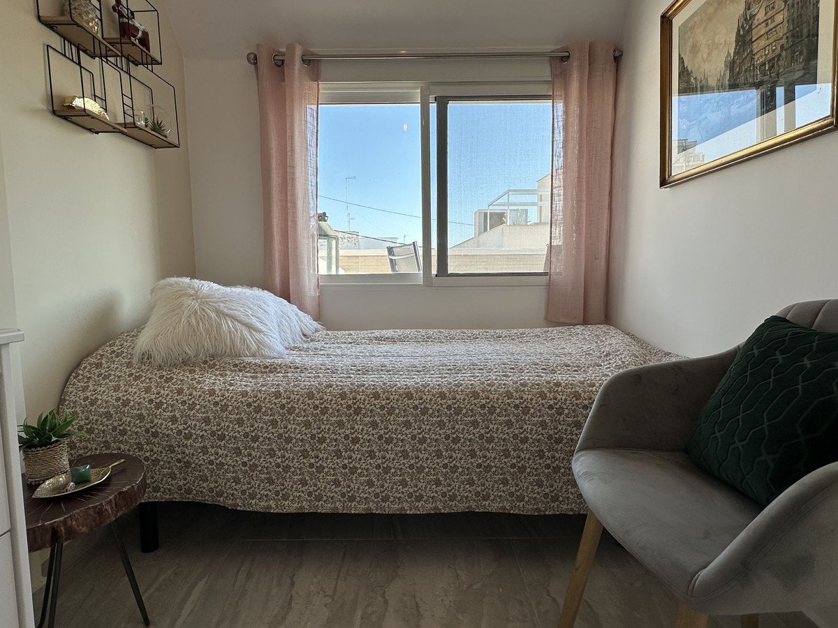3 Bed Top Floor Apartment in Torrevieja