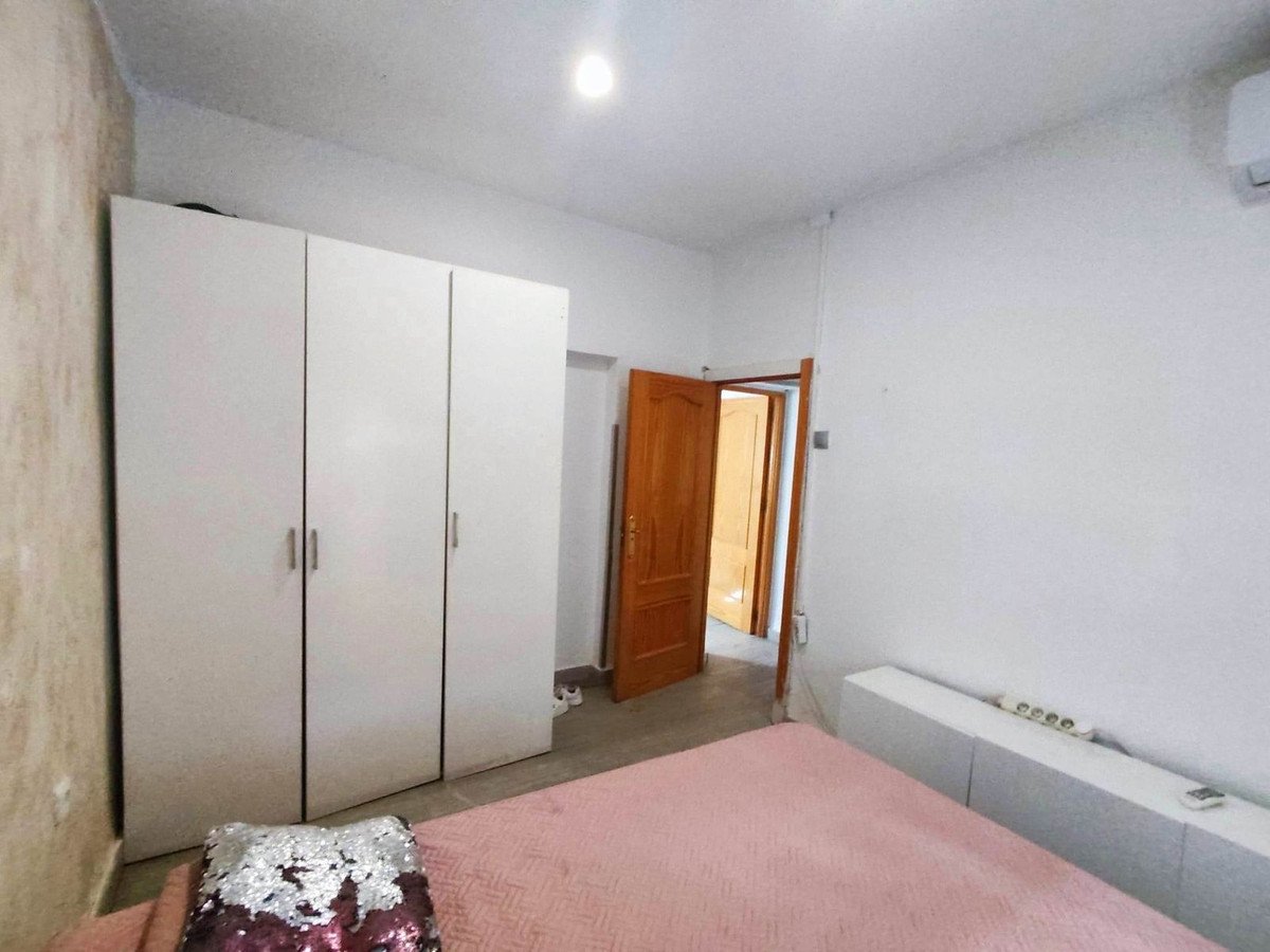2 Bed Middle Floor Apartment in Málaga
